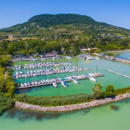 Horseshoe Tatil Evi Cserszegtomaj